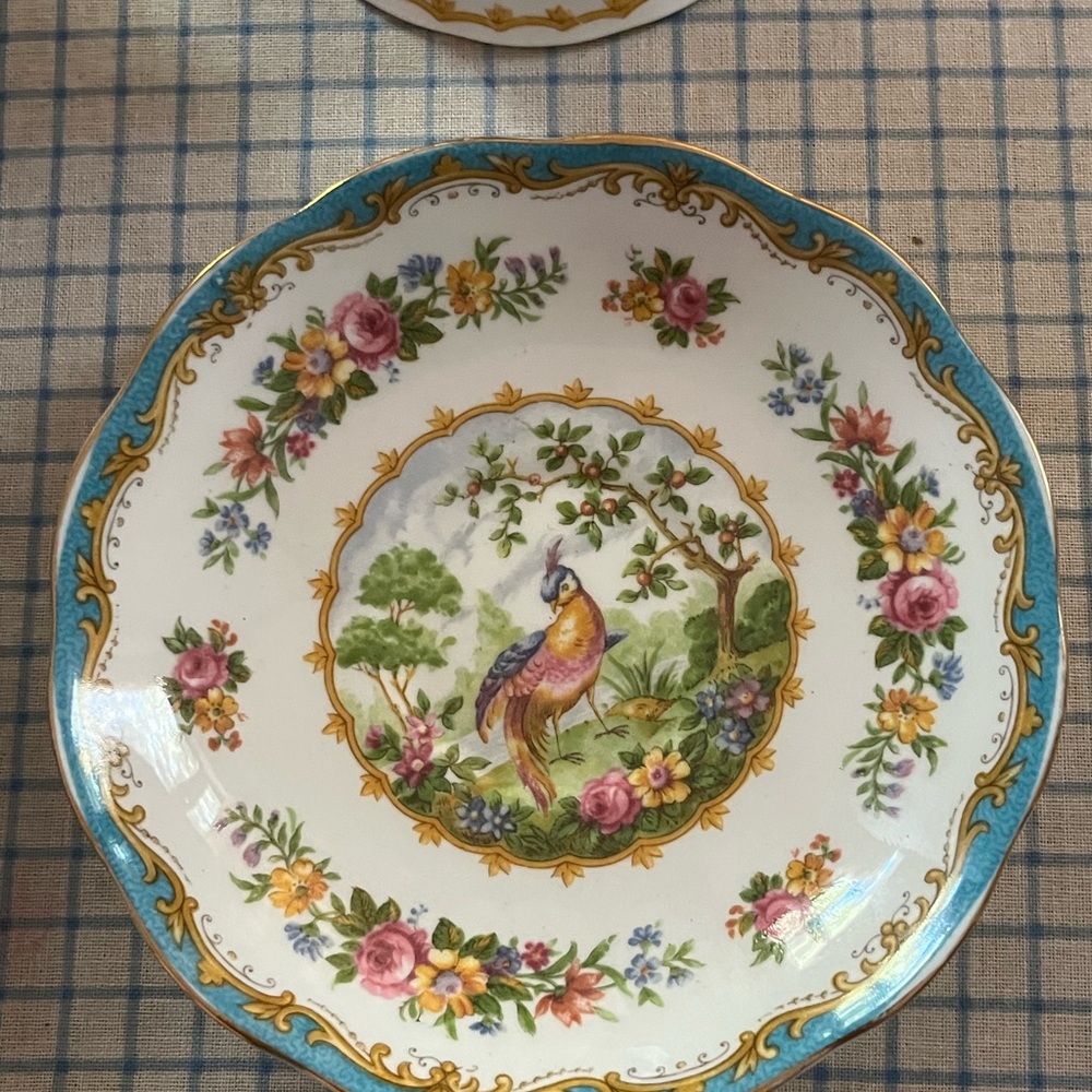 Royal Albert Chelsea Bird Tea Cups - Picture 11 of 16